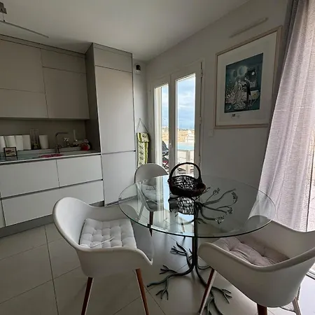 Le Syracuse アンティーブ