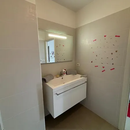 Le Syracuse Apartment