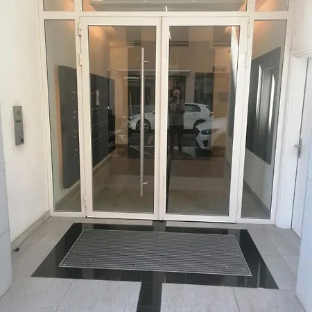 Le Syracuse Apartment